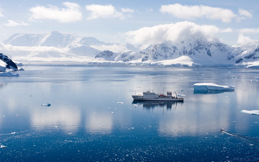 Avoid Icebergs While You Can: Why Smart Brands Use Multiple Signals to Monitor Their Reputation